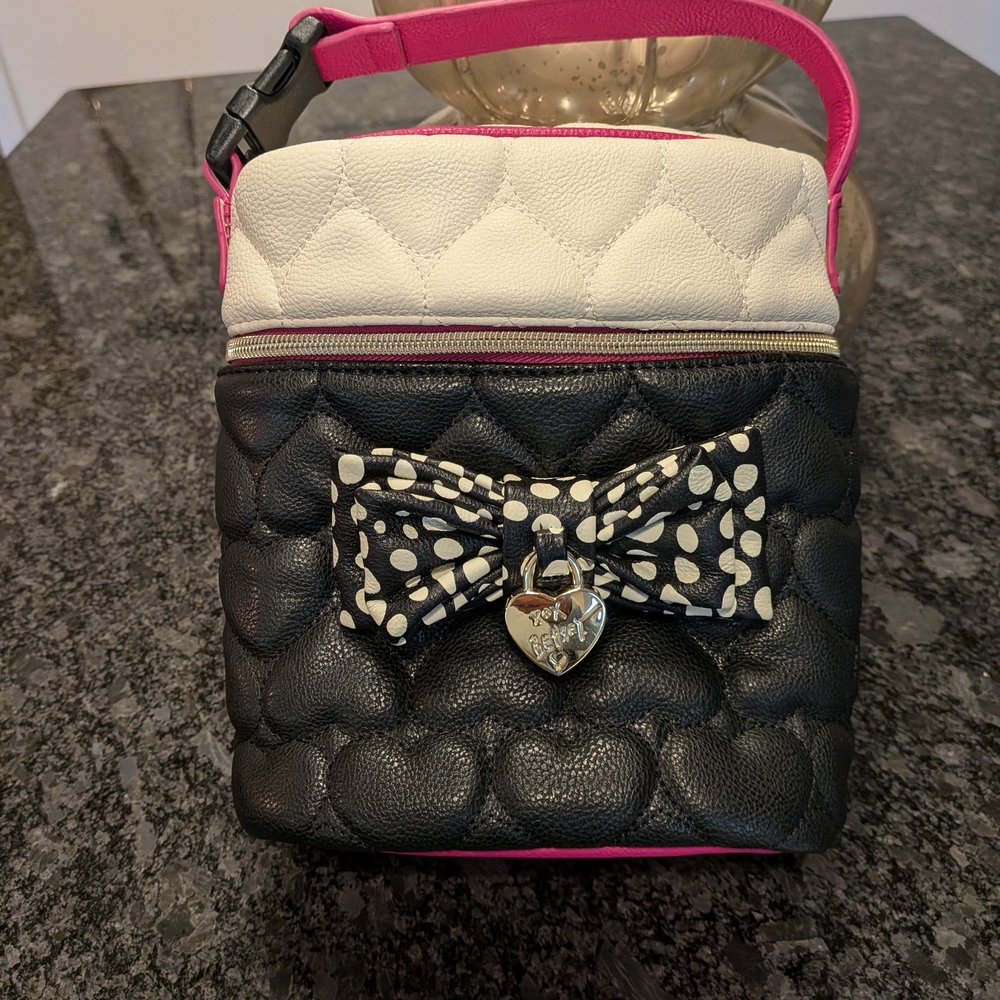 Betsey Johnson Black and White Quilted Lunch Bag with Pink Handle